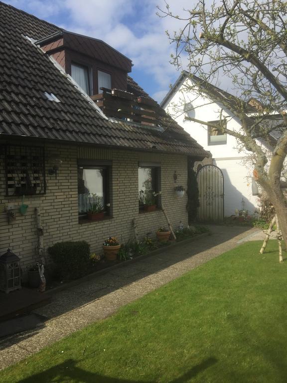 Gaestehaus Margareth Бюзум Экстерьер фото